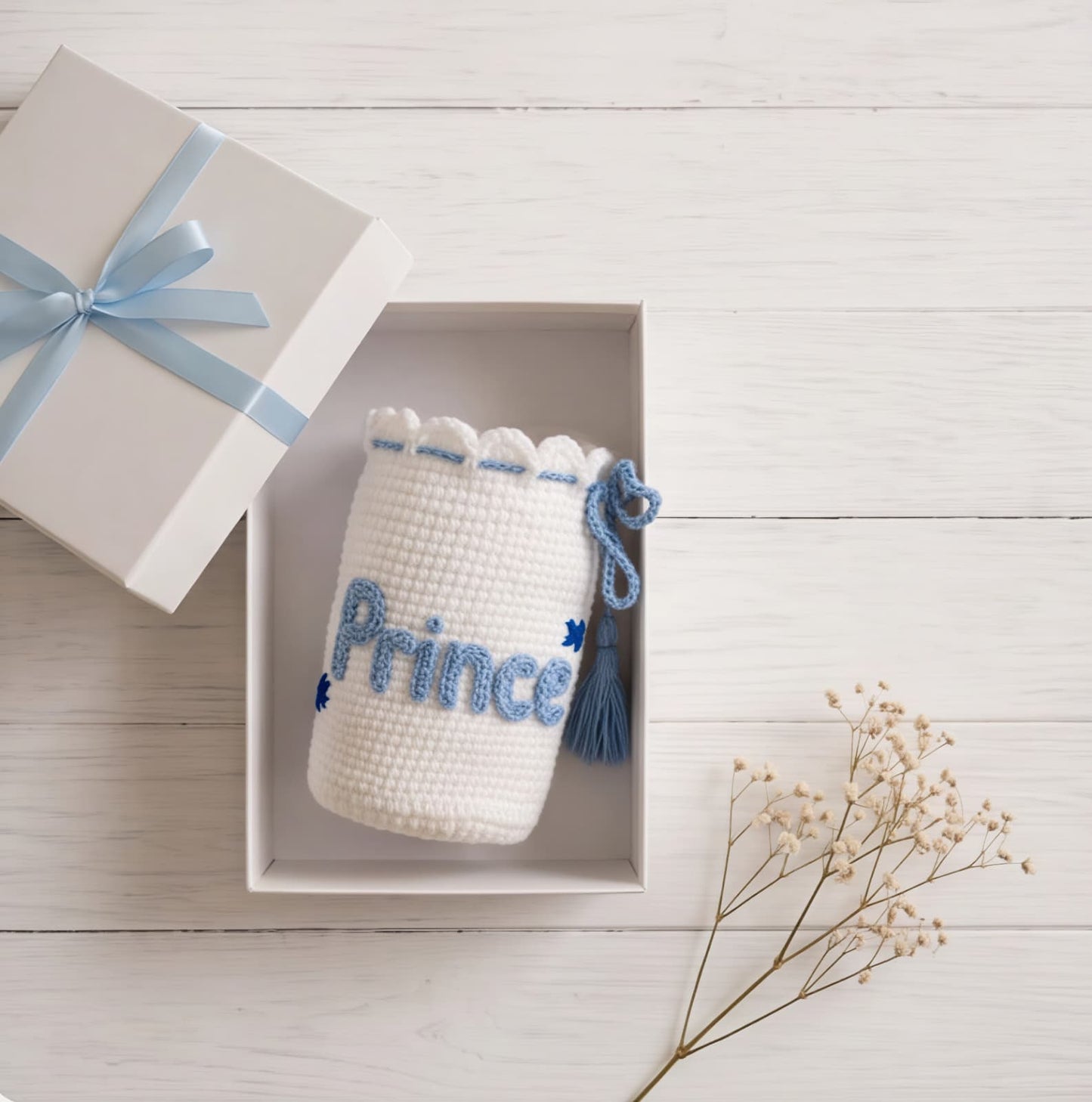 Baby Bottle Cover Keep your little prince's bottle warm and stylish!