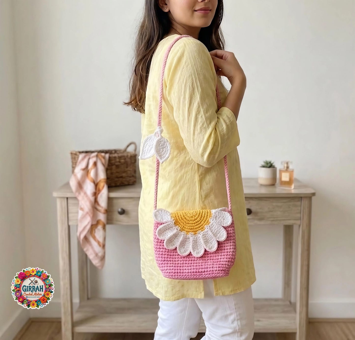Blushing Daisy Crochet Bag
