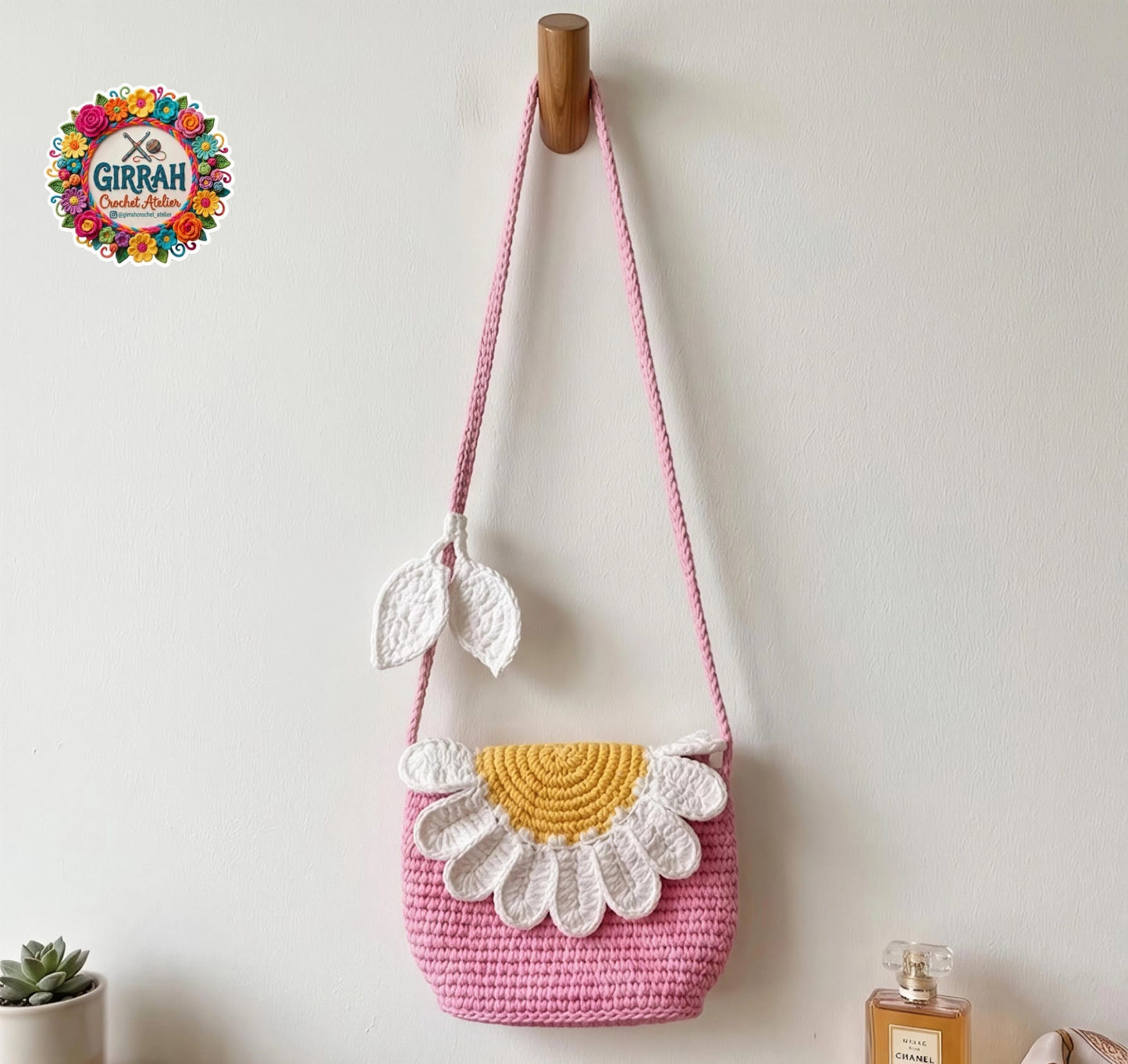 Blushing Daisy Crochet Bag